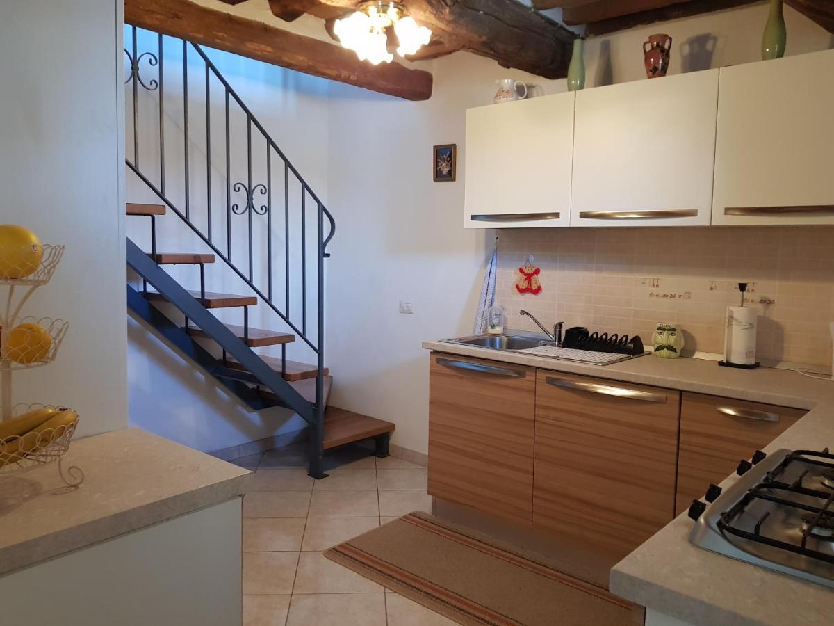 バーニ・ディ・ルッカ Casa Argolaヴィラ エクステリア 写真